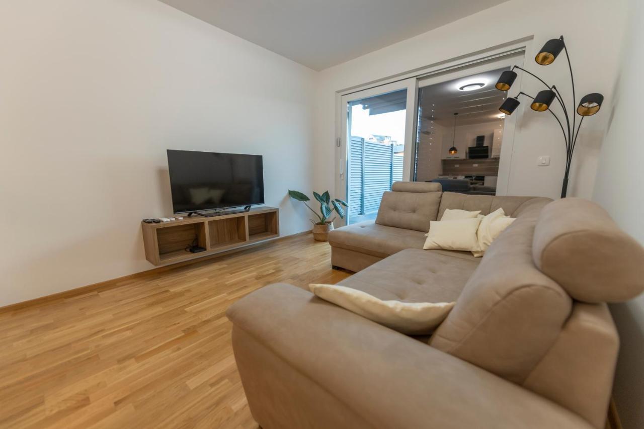Apartment Lasiesta *