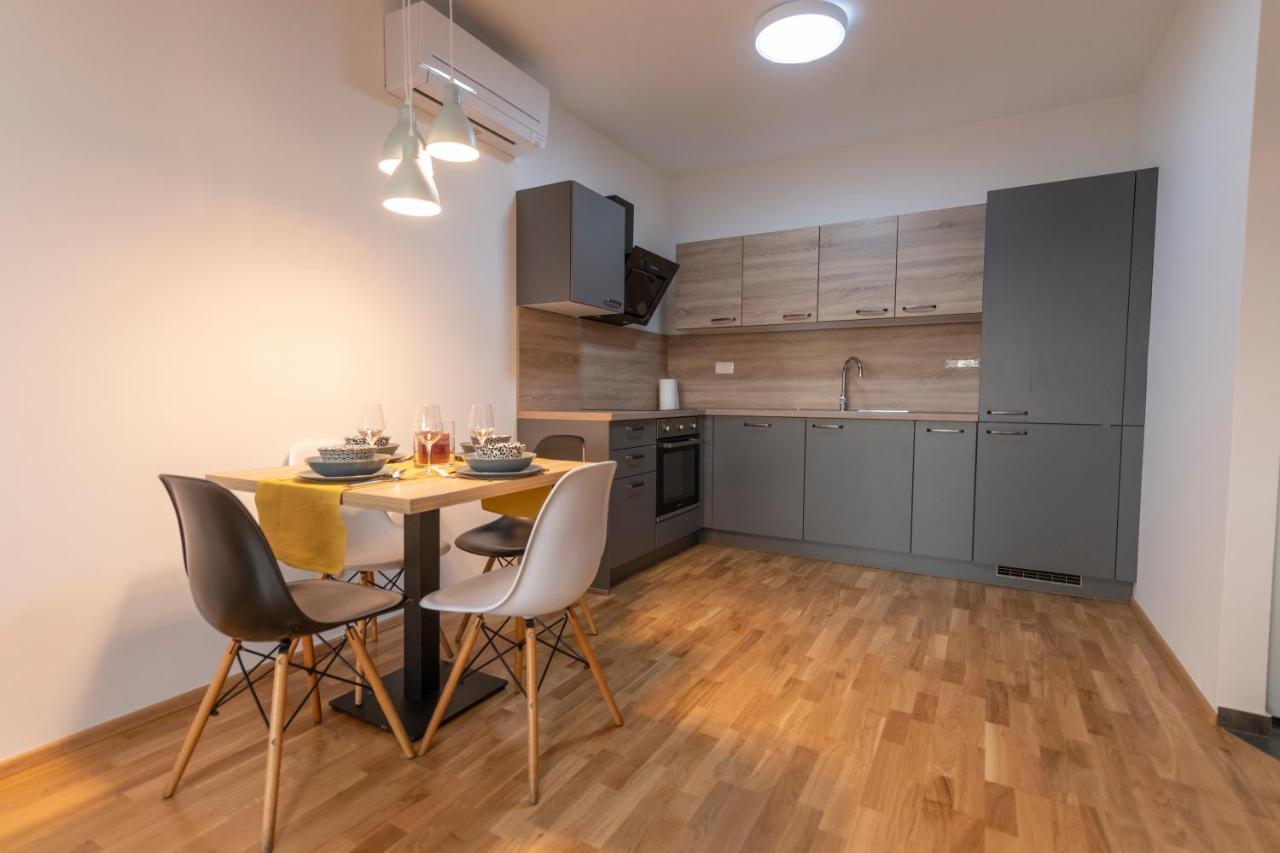 Apartment Lasiesta *