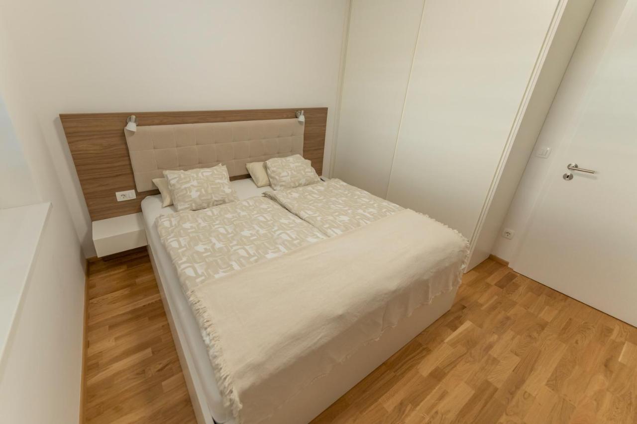 Apartment Lasiesta *