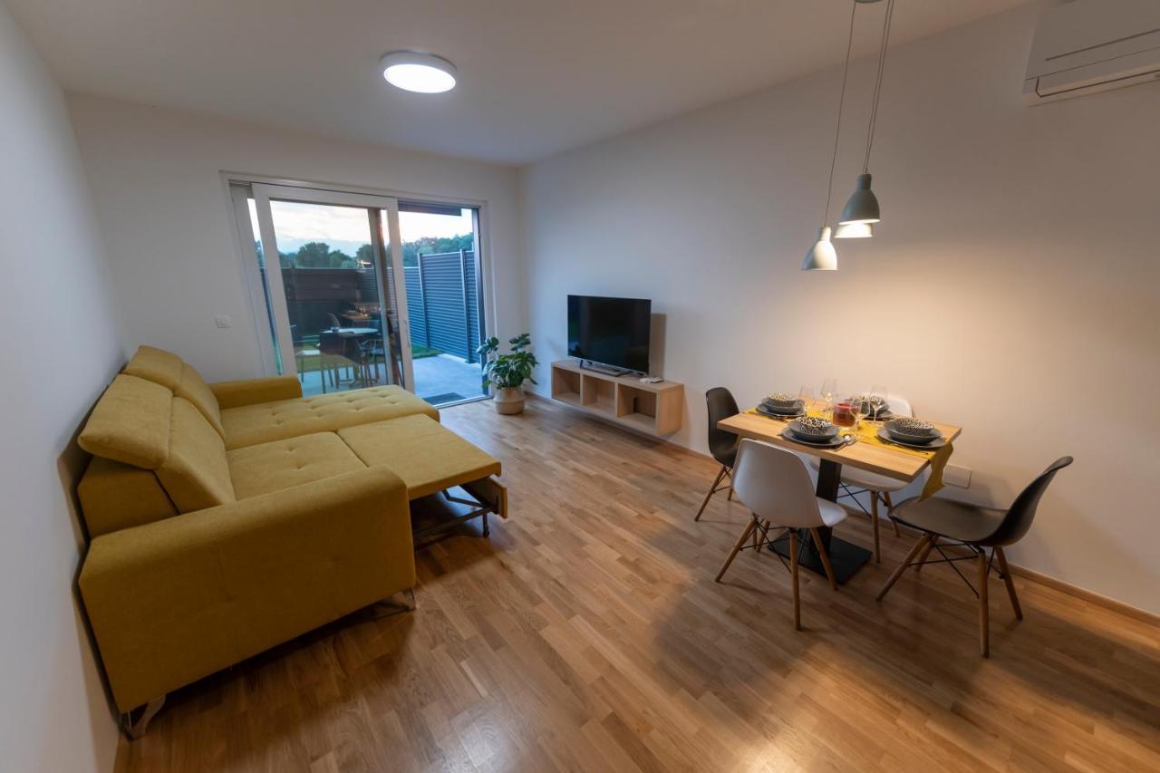 Lasiesta Apartment